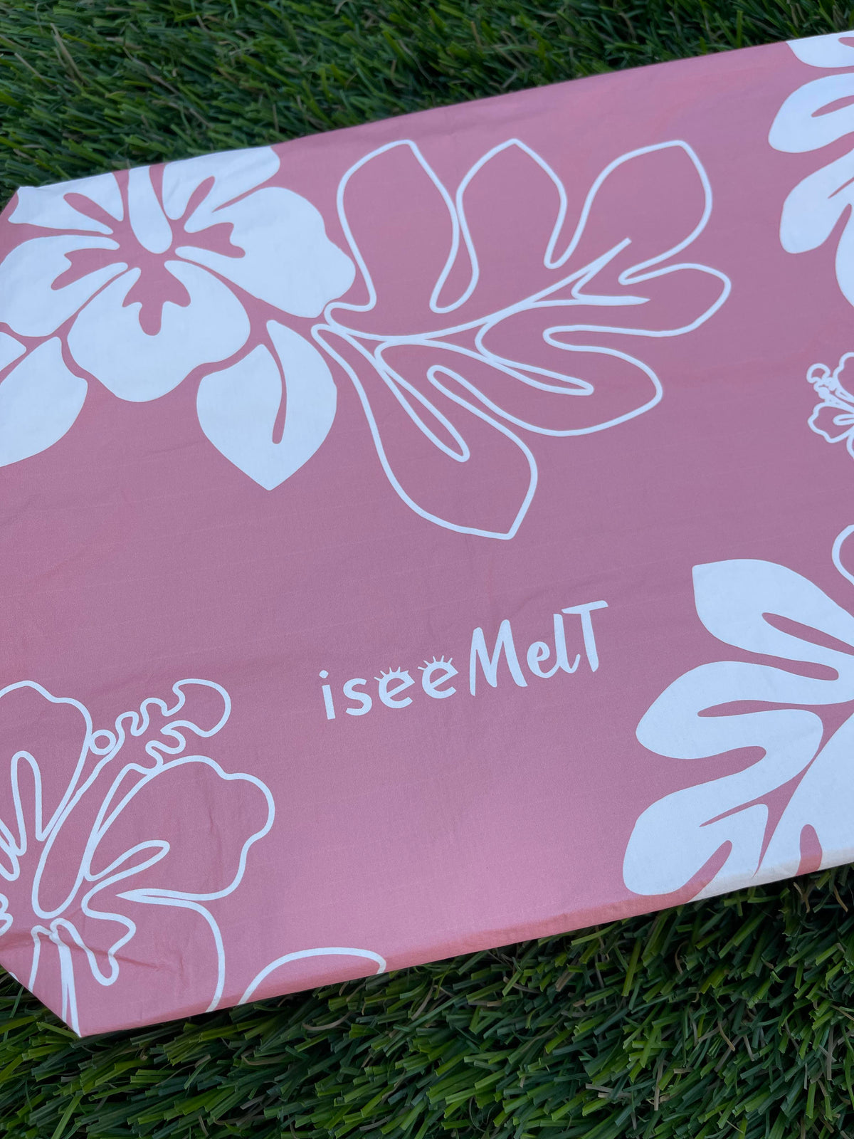 iseeMelT Tropical Tote